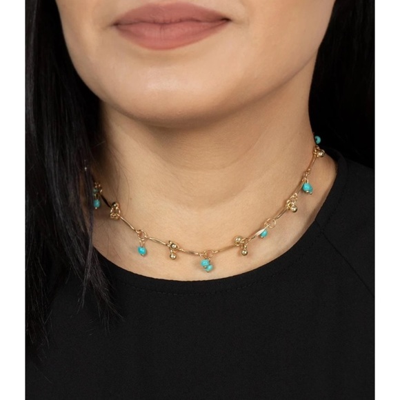 paparazzi Jewelry - Paparazzi Sahara Social - Gold - Necklace & Earrings NWT